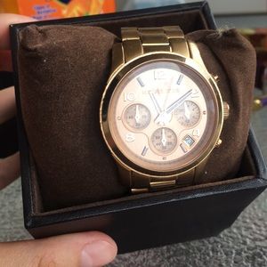 Michael Kors rose gold watch
